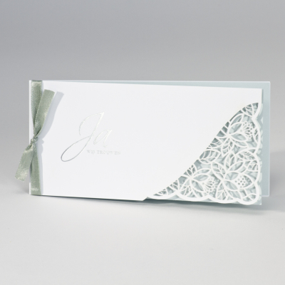 Langwerpige witte trouwkaart met gelaserd kantmotief NL - groen (108.088)