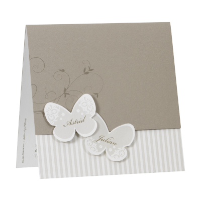 Taupefarbene Hochzeitskarte mit Ranke und Schmetterlingen (104.020)