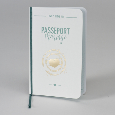 Le passeport d'amour vert et or (108.048)