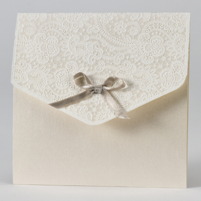 Elegante trouwkaart met kantmotief in flock - beige (108.116)