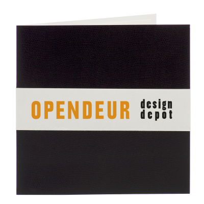 Zwarte luxekaart met slangmotief en wit bandje (313.095)